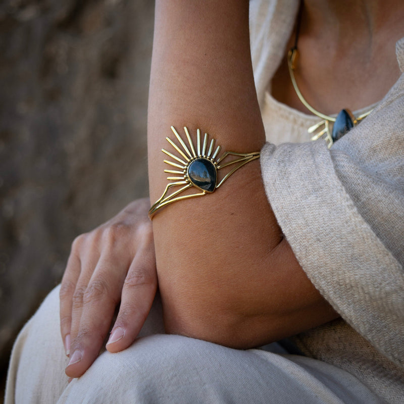 Armschmuck