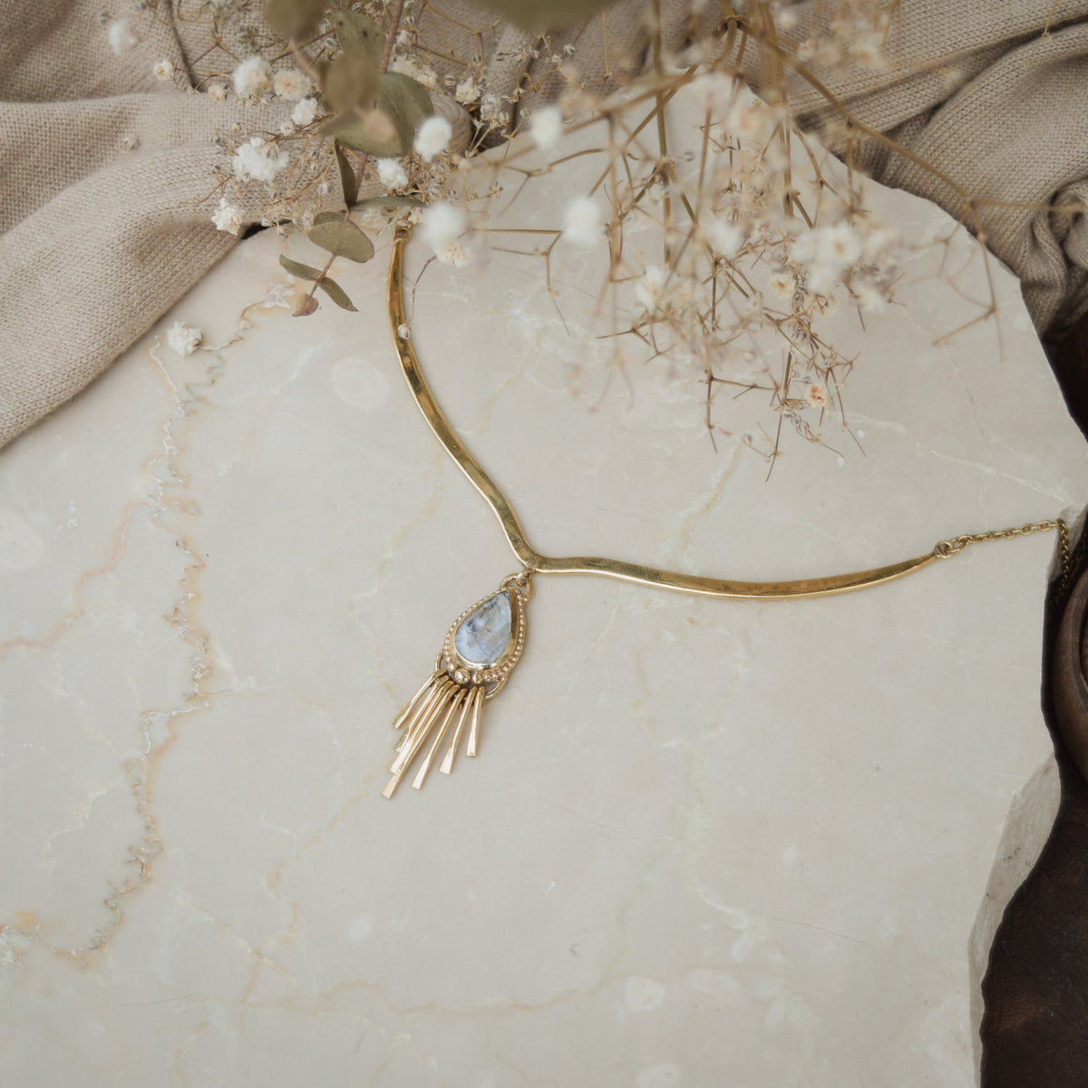 ALTHEA II Moonstone