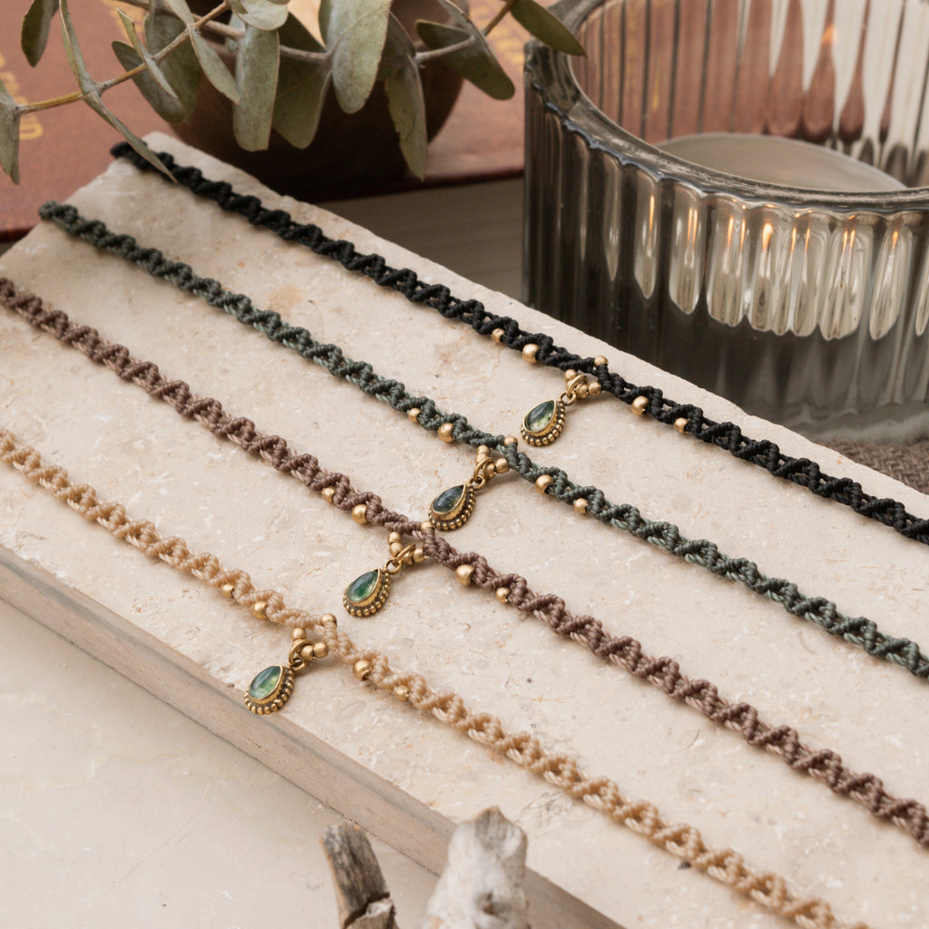 AMARA Moss Agate